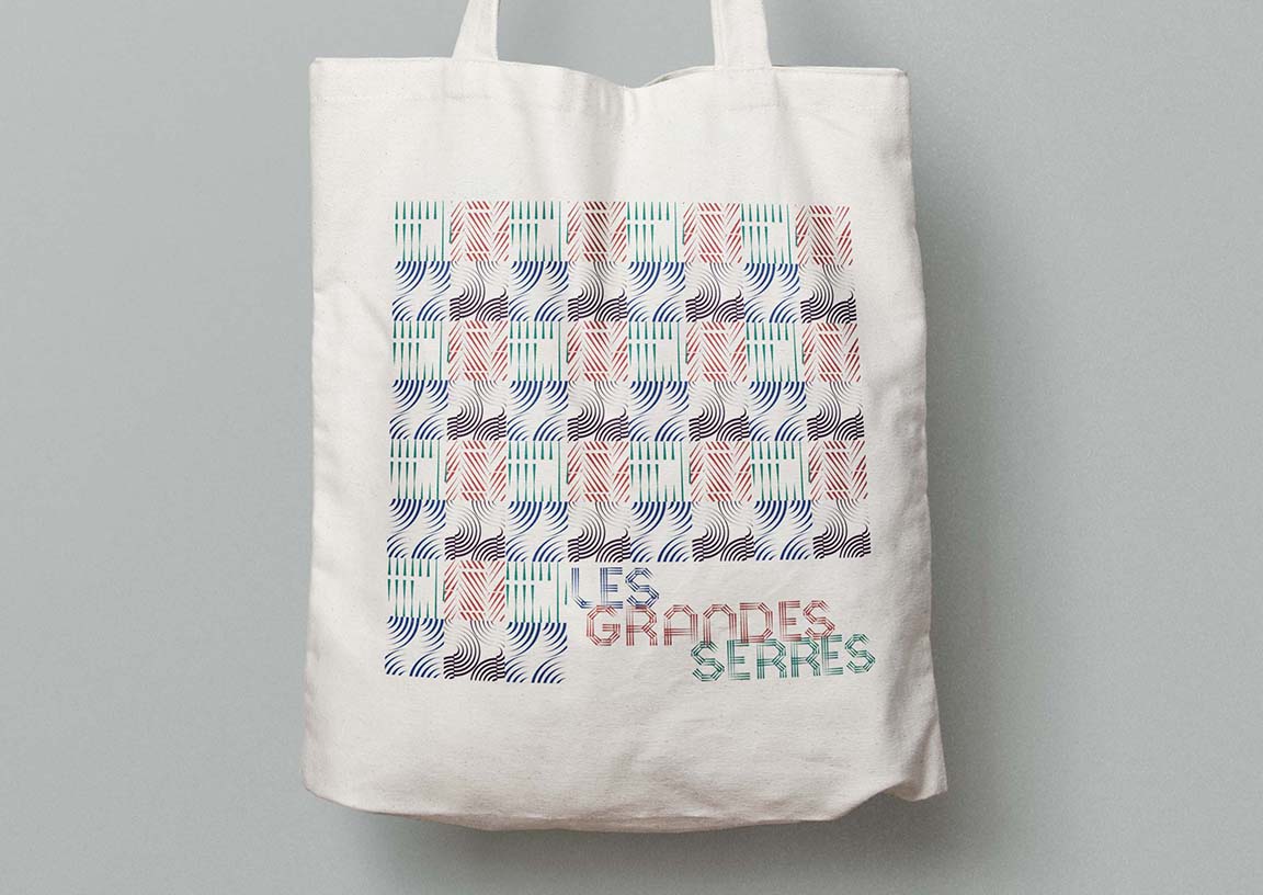 Déclinaison sur tote bag de l'identité visuelle